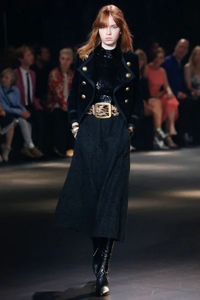 Look 75